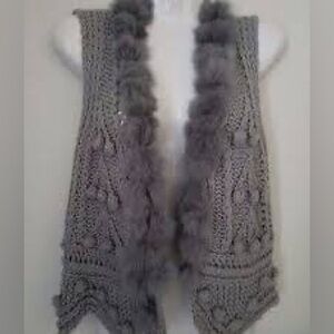 ALLIE & ROB:  GRAY LONG OPEN VEST WITH FAUX FUR TRIM SIZE 1X